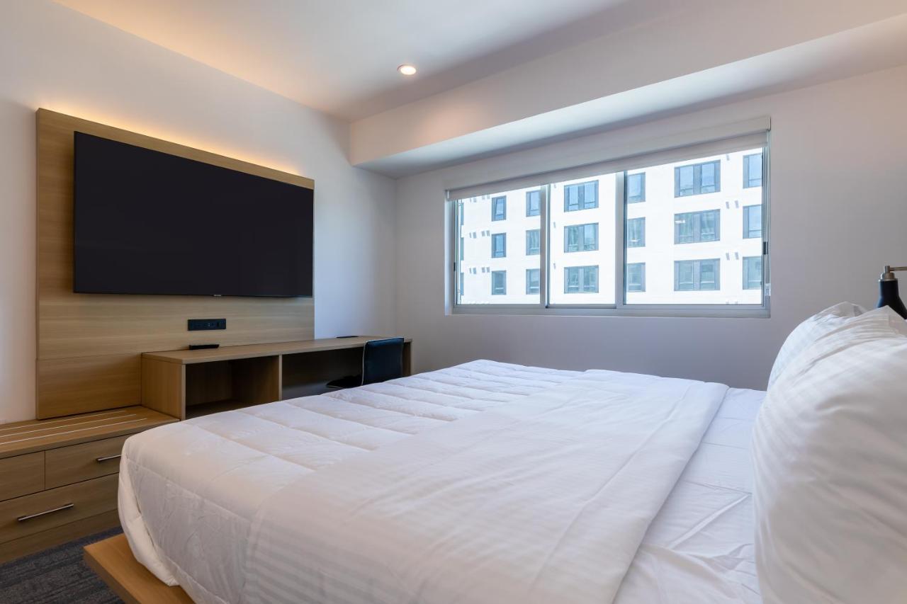 Hotel Mai Downtown Лонг Бич Экстерьер фото
